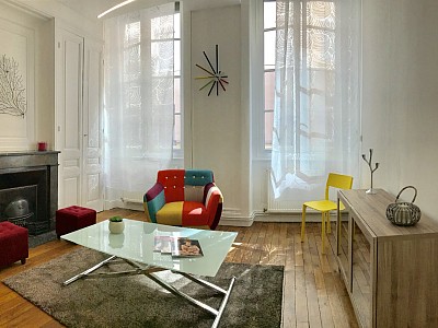 APPARTEMENT T2 A LOUER - LYON 4EME ARRONDISSEMENT Mairie-Tabareau - 51.32 m2 - 911�&euro; charges comprises par mois