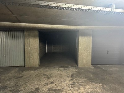 GARAGE A LOUER - LYON 3EME ARRONDISSEMENT Baraban-Ferrandiere - 15 m2 - 100 € charges comprises par mois