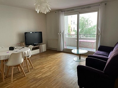 APPARTEMENT T3 A LOUER - LYON 4EME ARRONDISSEMENT Cuire Canuts - 73.4 m2 - 1310 € charges comprises par mois