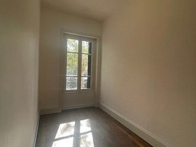 STUDIO A LOUER - LYON 4EME ARRONDISSEMENT Mairie-Tabareau - 30.48 m2 - 593�&euro; charges comprises par mois