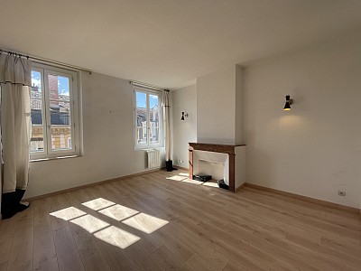 APPARTEMENT T2 A LOUER - LYON 6EME ARRONDISSEMENT Moliere - 51.85 m2 - 920 &euro; charges comprises par mois