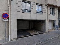 GARAGE A LOUER - CALUIRE ET CUIRE Coste-Croix-Rousse - 153 &euro; charges comprises par mois
