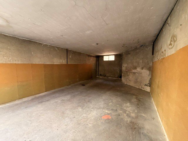GARAGE A LOUER - LYON 1ER ARRONDISSEMENT Grande-Cote-Bon-Pasteur - 44.3 m2 - 480 &euro; charges comprises par mois