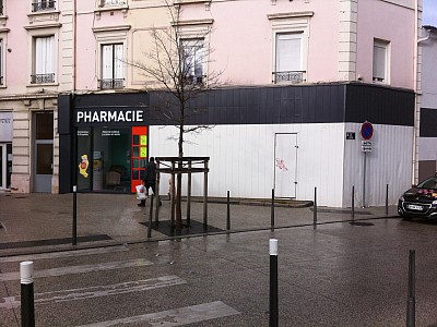 LOCAL COMMERCIAL A LOUER - VILLEURBANNE Bonnevay - 45 m2 - 1000 € HC par mois