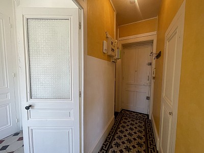 STUDIO A LOUER - LYON 1ER ARRONDISSEMENT Normale-Chartreux - 30.02 m2 - 546 € charges comprises par mois