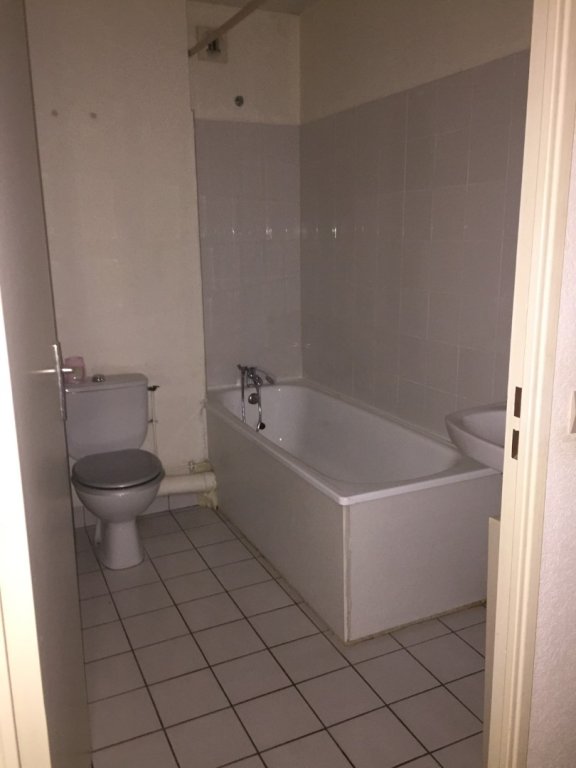 STUDIO A LOUER - LYON 3EME ARRONDISSEMENT Baraban-Ferrandiere - 37.66 m2 - 643 &euro; charges comprises par mois
