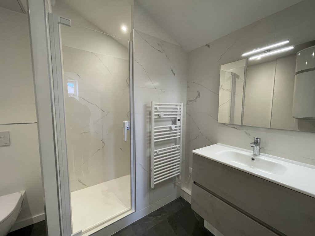 STUDIO A LOUER - LYON 4EME ARRONDISSEMENT Cuire Canuts - 31.49 m2 - 750 &euro; charges comprises par mois