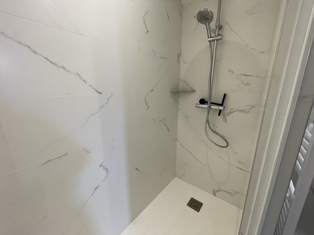 STUDIO A LOUER - LYON 4EME ARRONDISSEMENT Cuire Canuts - 31.49 m2 - 750 &euro; charges comprises par mois