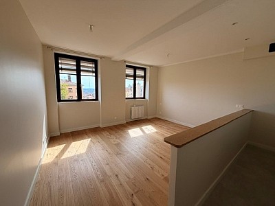 STUDIO A LOUER - LYON 4EME ARRONDISSEMENT Place Croix Rousse-Austerlitz - 32.02 m2 - 790 € charges comprises par mois