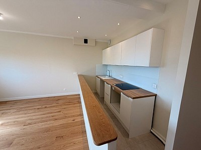 STUDIO A LOUER - LYON 4EME ARRONDISSEMENT Place Croix Rousse-Austerlitz - 32.02 m2 - 790 € charges comprises par mois