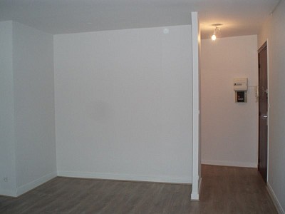 STUDIO A LOUER - LYON 5EME ARRONDISSEMENT Les Battieres - 33.64 m2 - 600€ charges comprises par mois