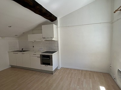 STUDIO A LOUER - LYON 7EME ARRONDISSEMENT Saint-Michel - 20.13 m2 - 545€ charges comprises par mois