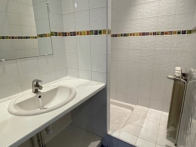 STUDIO A LOUER - LYON 7EME ARRONDISSEMENT Saint-Michel - 32.04 m2 - 726 € charges comprises par mois