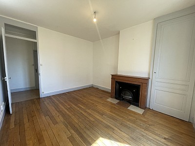 STUDIO A LOUER - VILLEURBANNE Espace-Central - 33.53 m2 - 510,32 € charges comprises par mois