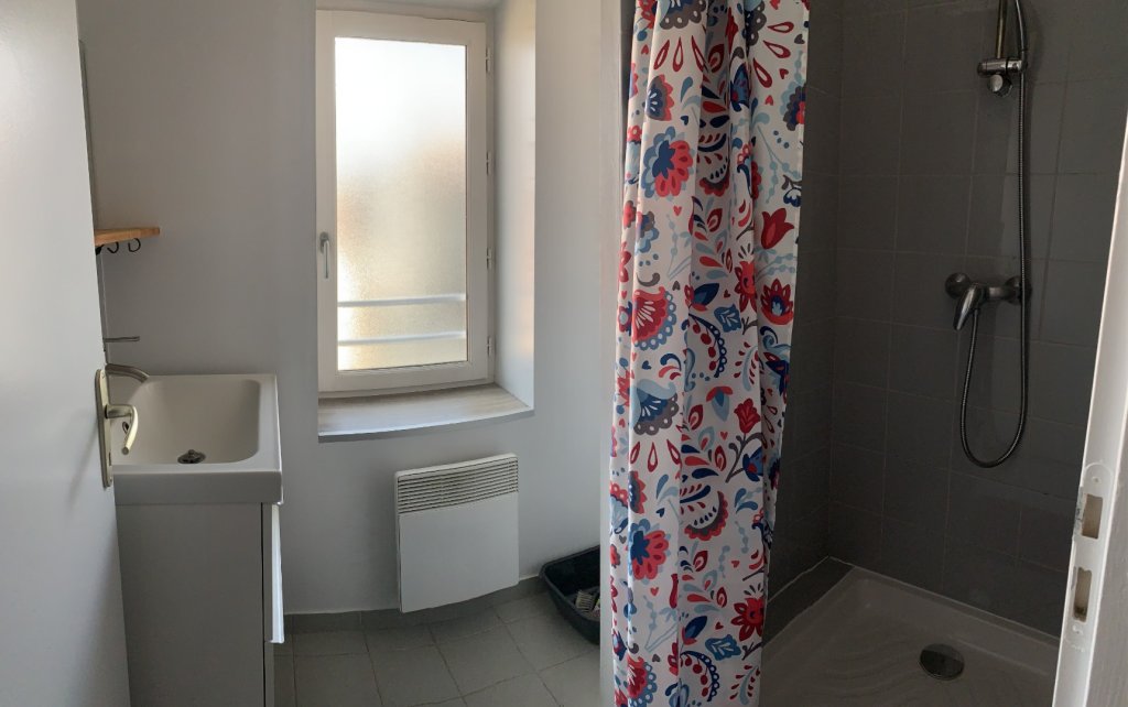STUDIO A LOUER - LYON 4EME ARRONDISSEMENT Mairie-Tabareau - 23.58 m2 - 683 &euro; charges comprises par mois