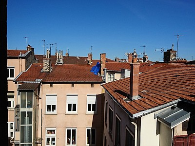 STUDIO A LOUER - LYON 4EME ARRONDISSEMENT Mairie-Tabareau - 23.58 m2 - 683 € charges comprises par mois