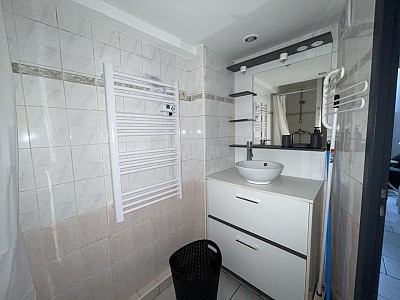 STUDIO A LOUER - LYON 7EME ARRONDISSEMENT Pasteur - 25.23 m2 - 814,66 € charges comprises par mois