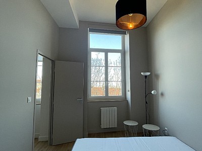 APPARTEMENT T2 A LOUER - LYON 1ER ARRONDISSEMENT Griffon-Royale - 39.21 m2 - 965€ charges comprises par mois