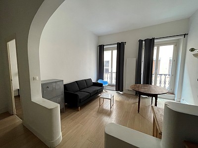 APPARTEMENT T2 A LOUER - LYON 1ER ARRONDISSEMENT Trois-Gaules - 47.33 m2 - 900 € charges comprises par mois