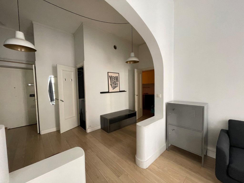 APPARTEMENT T2 A LOUER - LYON 1ER ARRONDISSEMENT Trois-Gaules - 47.33 m2 - 900 &euro; charges comprises par mois
