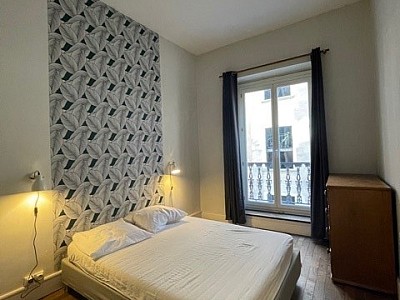 APPARTEMENT T2 A LOUER - LYON 1ER ARRONDISSEMENT Trois-Gaules - 47.33 m2 - 900 € charges comprises par mois