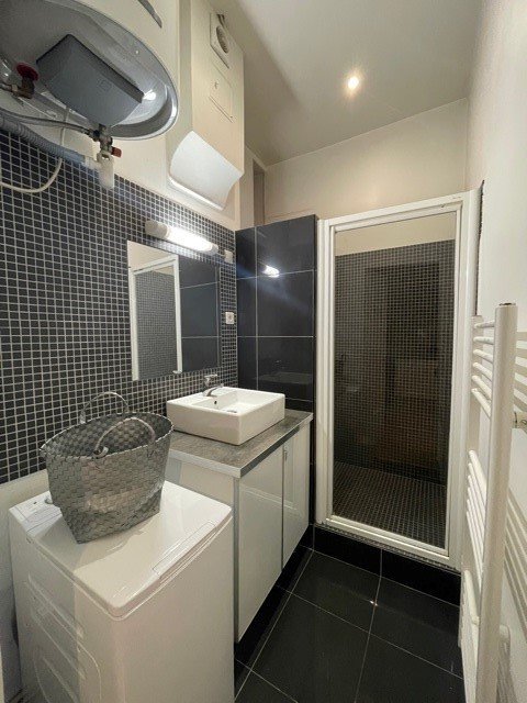APPARTEMENT T2 A LOUER - LYON 1ER ARRONDISSEMENT Trois-Gaules - 47.33 m2 - 900 &euro; charges comprises par mois