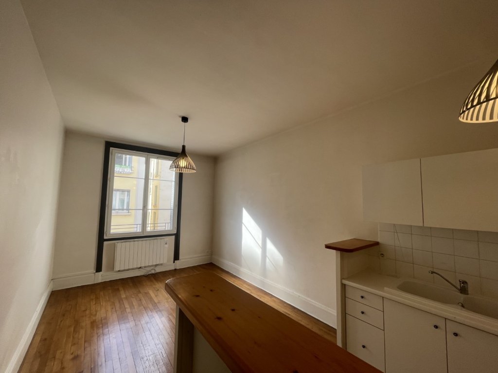 APPARTEMENT T2 A LOUER - LYON 1ER ARRONDISSEMENT Trois-Gaules - 35.27 m2 - 615 &euro; charges comprises par mois