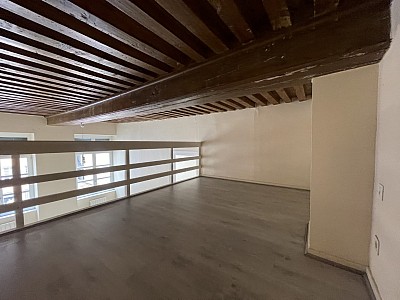 APPARTEMENT T2 A LOUER - LYON 1ER ARRONDISSEMENT Annonciade-Saint-Benoit - 51.13 m2 - 761 € charges comprises par mois