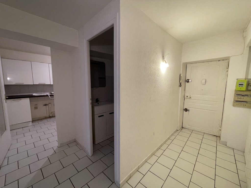 APPARTEMENT T2 A LOUER - LYON 1ER ARRONDISSEMENT Normale-Chartreux - 52.04 m2 - 900 &euro; charges comprises par mois