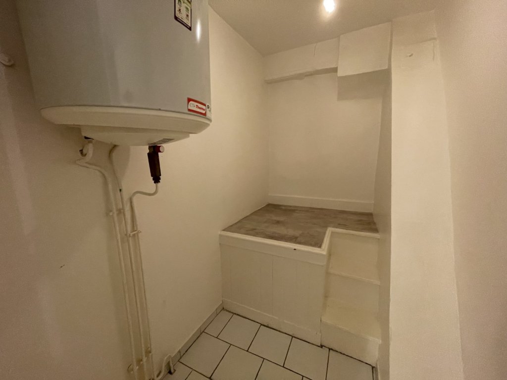 APPARTEMENT T2 A LOUER - LYON 1ER ARRONDISSEMENT Normale-Chartreux - 52.04 m2 - 900 &euro; charges comprises par mois