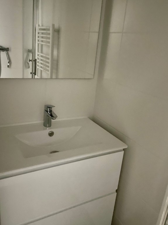 APPARTEMENT T2 A LOUER - LYON 2EME ARRONDISSEMENT Carnot-Charite - 17.92 m2 - 564 &euro; charges comprises par mois