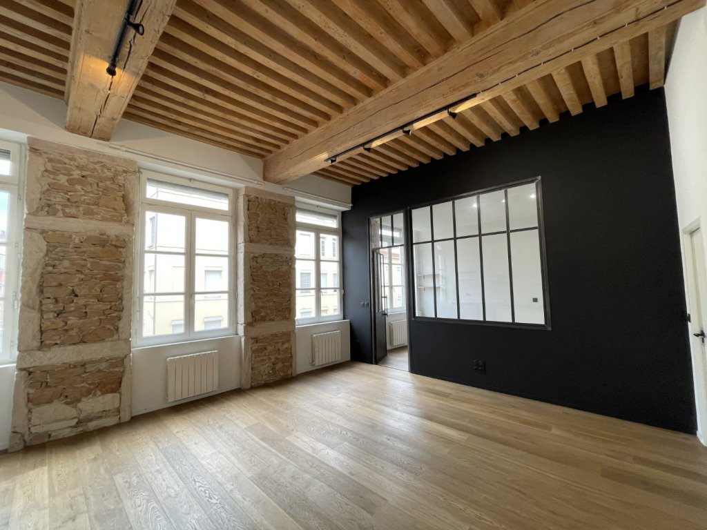 APPARTEMENT T2 A LOUER - LYON 4EME ARRONDISSEMENT Cdt Arnaud-Dumont d Urville - 58.12 m2 - 1 272 &euro; charges comprises par mois
