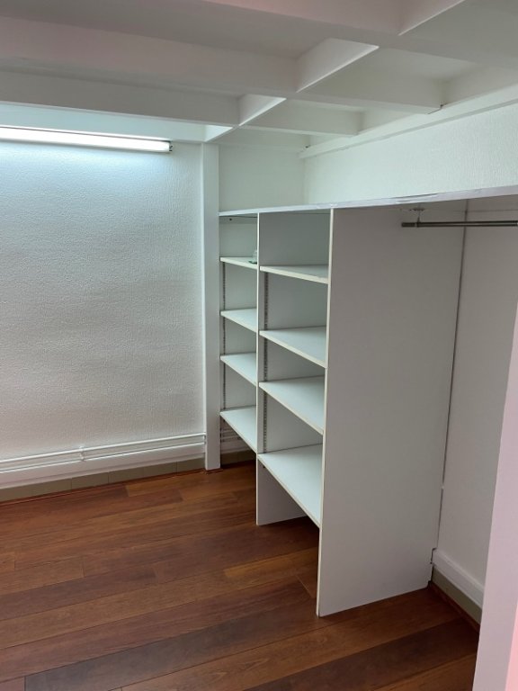 APPARTEMENT T2 A LOUER - LYON 4EME ARRONDISSEMENT Place Croix Rousse-Austerlitz - 60.49 m2 - 1�040�&euro; charges comprises par mois