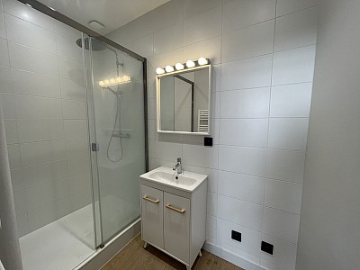 APPARTEMENT T2 - LYON 4EME ARRONDISSEMENT Cdt Arnaud-Dumont d Urville - 47 m2 - LOUÉ