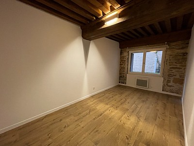 APPARTEMENT T2 A LOUER - LYON 4EME ARRONDISSEMENT Cuire Canuts - 59.68 m2 - 800€ charges comprises par mois