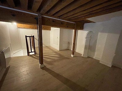 APPARTEMENT T2 A LOUER - LYON 4EME ARRONDISSEMENT Grande Rue-Bertone - 49.79 m2 - 831,56€ charges comprises par mois