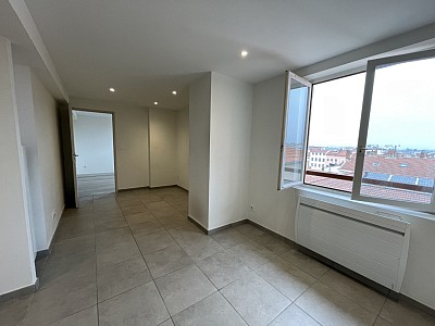 APPARTEMENT T2 A LOUER - LYON 4EME ARRONDISSEMENT Grande Rue-Bertone - 42.18 m2 - 659�&euro; charges comprises par mois