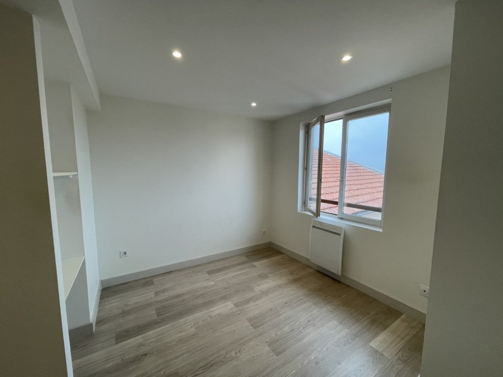 APPARTEMENT T2 A LOUER - LYON 4EME ARRONDISSEMENT Grande Rue-Bertone - 42.18 m2 - 659�&euro; charges comprises par mois