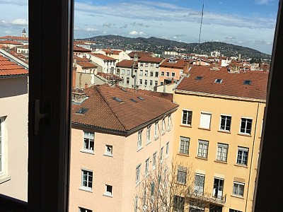 APPARTEMENT T2 A LOUER - LYON 4EME ARRONDISSEMENT Grande Rue-Bertone - 42.18 m2 - 659�&euro; charges comprises par mois