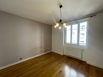 APPARTEMENT T2 A LOUER - LYON 4EME ARRONDISSEMENT Bony Bonnet - 73.84 m2 - 1069€ charges comprises par mois