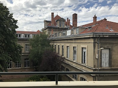 APPARTEMENT T2 A LOUER - LYON 4EME ARRONDISSEMENT Bony Bonnet - 73.84 m2 - 1069€ charges comprises par mois