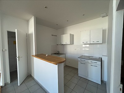 APPARTEMENT T2 A LOUER - LYON 4EME ARRONDISSEMENT Grande Rue-Bertone - 54.73 m2 - 928,57€ charges comprises par mois