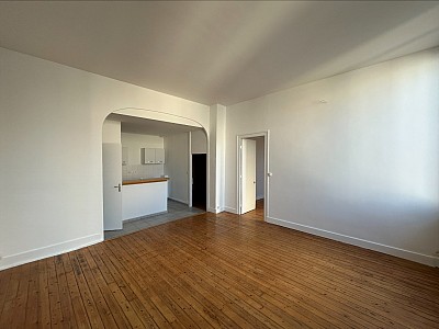 APPARTEMENT T2 A LOUER - LYON 4EME ARRONDISSEMENT Grande Rue-Bertone - 54.73 m2 - 928,57€ charges comprises par mois