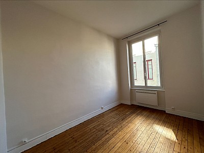 APPARTEMENT T2 A LOUER - LYON 4EME ARRONDISSEMENT Grande Rue-Bertone - 54.73 m2 - 928,57€ charges comprises par mois