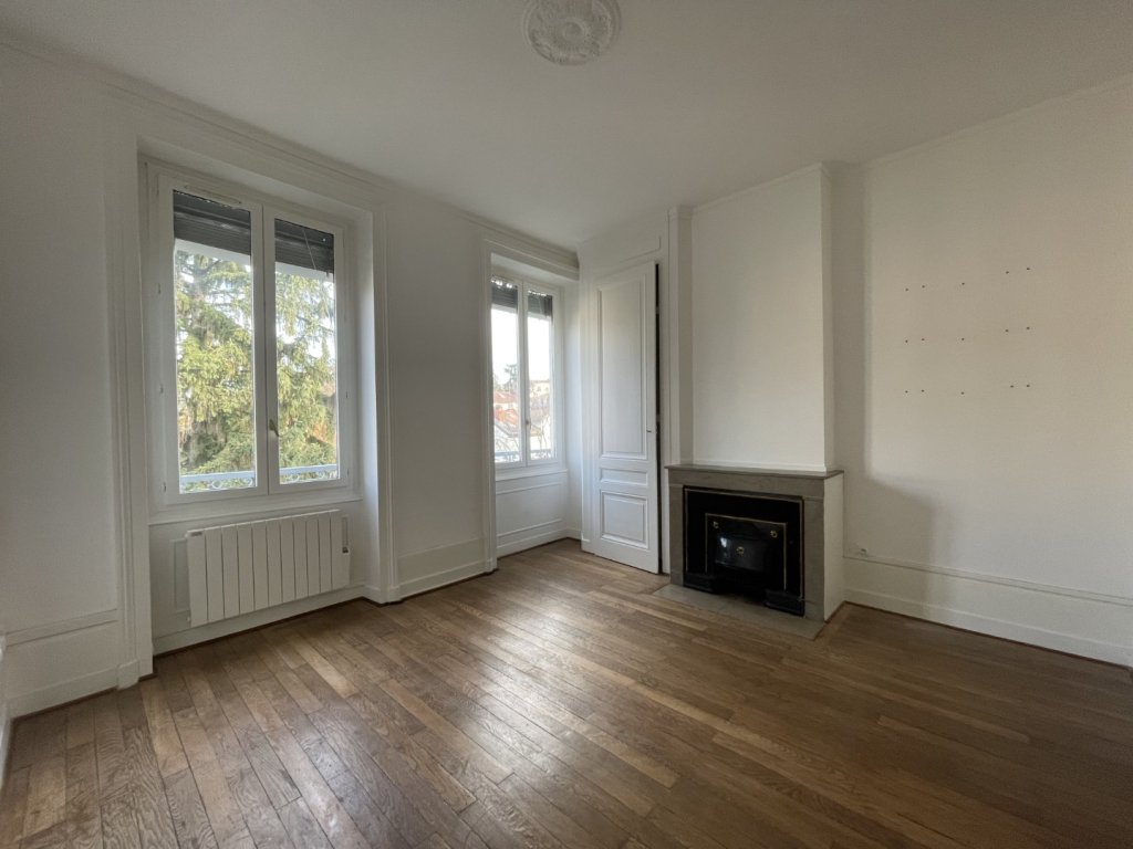 APPARTEMENT T2 A LOUER - LYON 4EME ARRONDISSEMENT Bony Bonnet - 58.69 m2 - 1�009�&euro; charges comprises par mois