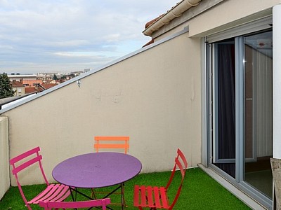 APPARTEMENT T2 A LOUER - LYON 4EME ARRONDISSEMENT Cuire Canuts - 52.94 m2 - 1 275 &euro; charges comprises par mois