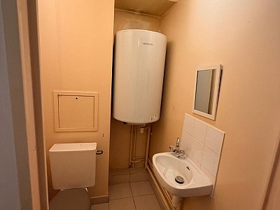 APPARTEMENT T2 A LOUER - LYON 4EME ARRONDISSEMENT Deleuvre-Henon - 54.22 m2 - 930 € charges comprises par mois