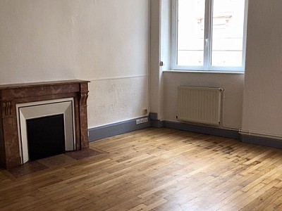 APPARTEMENT T2 A LOUER - LYON 4EME ARRONDISSEMENT Cdt Arnaud-Dumont d Urville - 61 m2 - 908 € charges comprises par mois