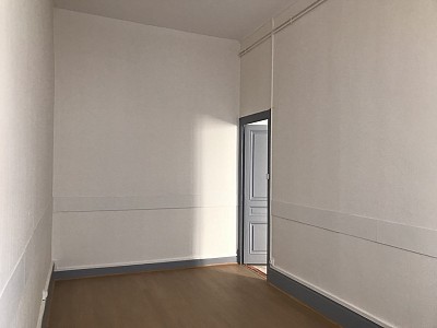 APPARTEMENT T2 A LOUER - LYON 4EME ARRONDISSEMENT Cdt Arnaud-Dumont d Urville - 61 m2 - 908 € charges comprises par mois
