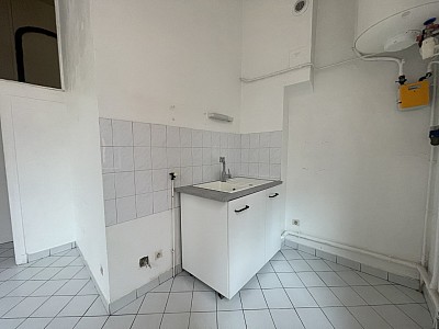 APPARTEMENT T2 A LOUER - LYON 4EME ARRONDISSEMENT Mairie-Tabareau - 39.79 m2 - 567 &euro; charges comprises par mois